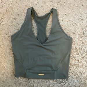 Gymshark pulse crop tank